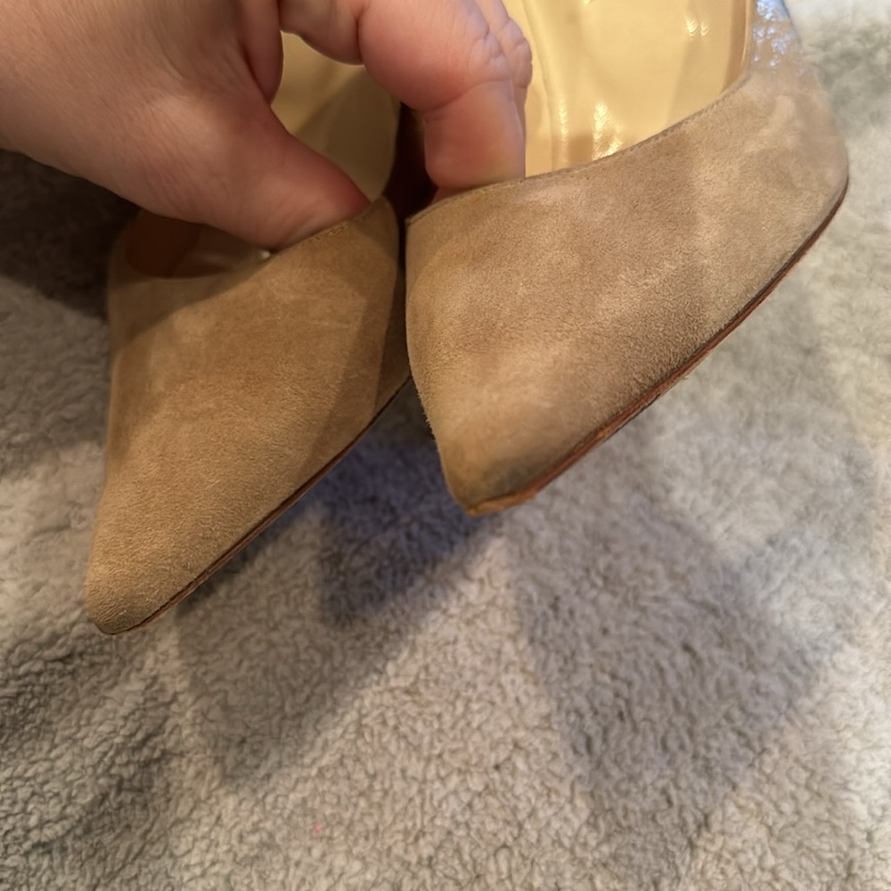 Jimmy Choo Tan and Gold Heels Sleek Pointed Toe - Picture 7 of 10